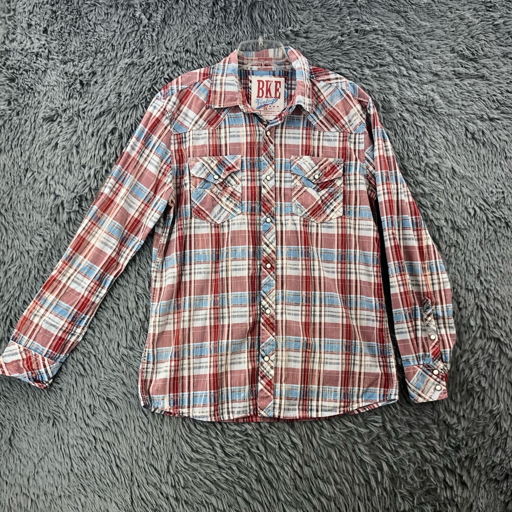 BKE Buckle Shirt Mens Large Red Pearl Snap Long Sleeve Vintage 67 Standard Fit